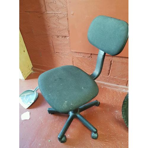 Swivel chair