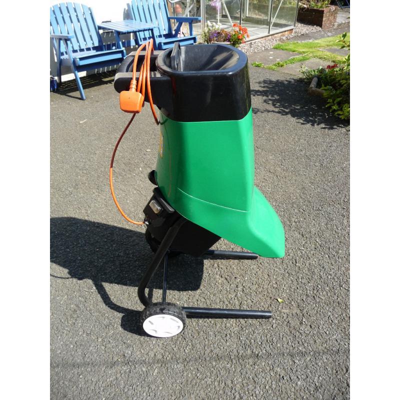 Garden Chipper / Shredder 2000 Watt