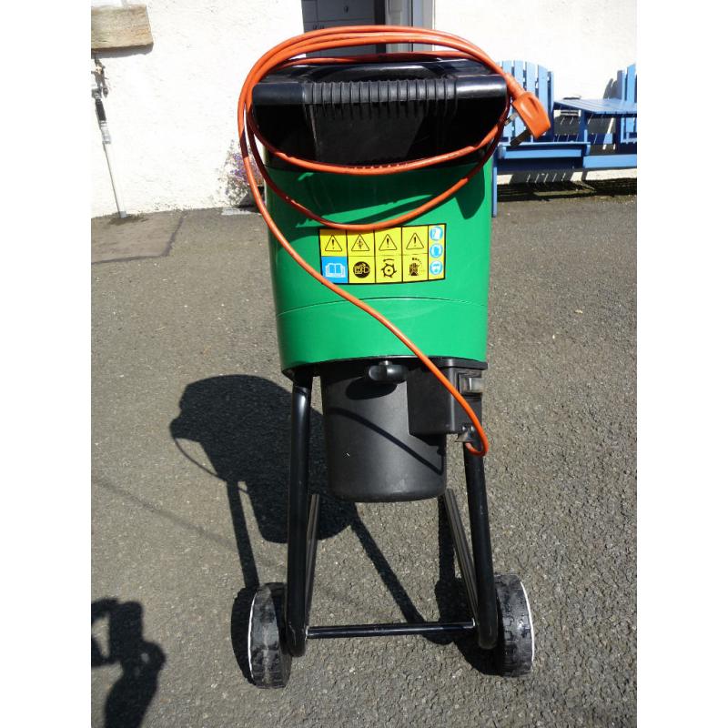 Garden Chipper / Shredder 2000 Watt