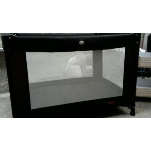 Sleep tight red kite travel cot