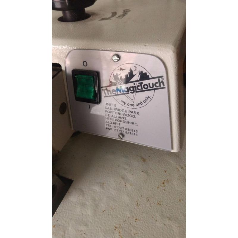 SWING AWAY HEAT PRESS BY THE MAGIC TOUCH T SHIRT PRESS