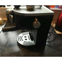 Russell Hpbbs Expresso Maker