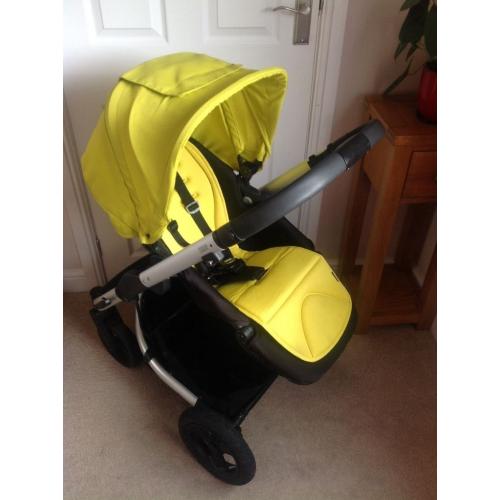 M&P Stroller - Sola City