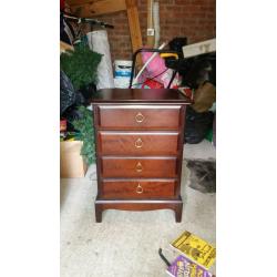 bedroom furniture excellent condition