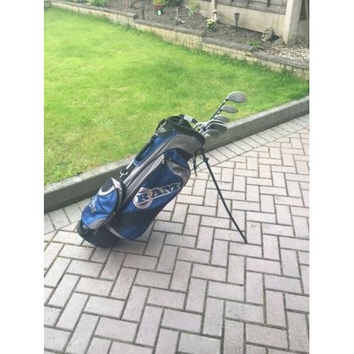 ORIGINAL...RAM SET OF 10 GOLF CLUBS AND RAM BAG...SUIT NEW GOLFER