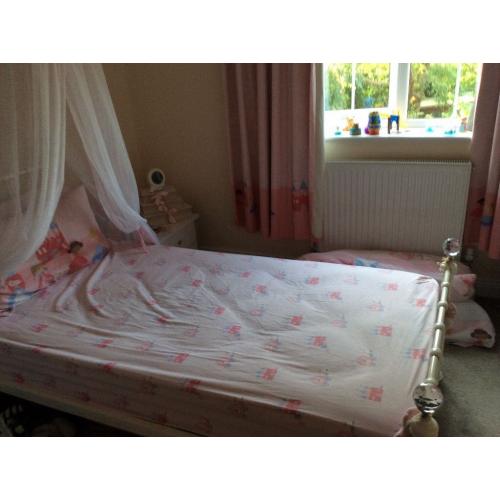 Cream metal single bed