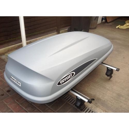 Roof box+ bars