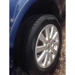 Genuine VW GOLF PASSAT 16 Alloy Wheels 4 tyres come used but plenty tread left ALL MOST NEW TYRES