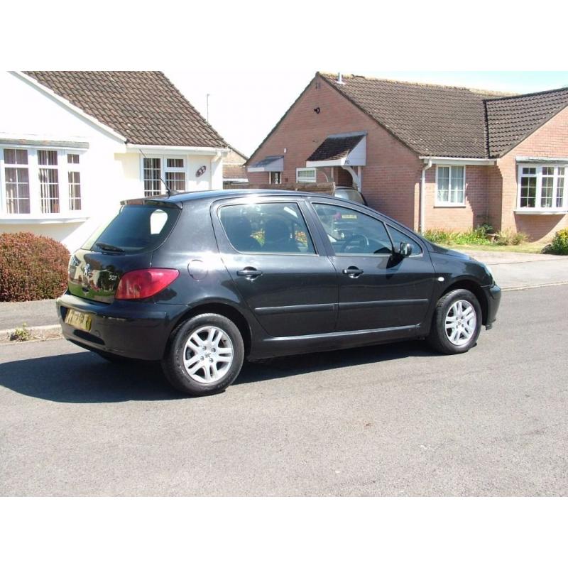 Peugeot 307 1.4 LX 5dr Hatchback.