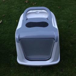 Cat litter tray