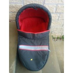 Hauck Apollo 4 pushchair travel system