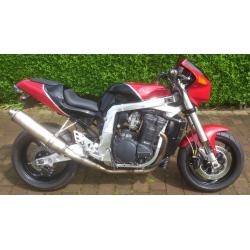 SUZUKI GSXR 1100wp (1994) STREETFIGHTER