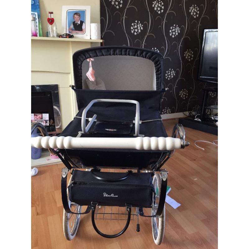 Nay silvercross dolls Pram with accessories