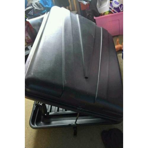 X- large roofbox & Mont Blanc roofbars