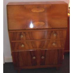 Art Decco WALNUT BUREAU DESK Excellent condition 2 drawers, 2 doors