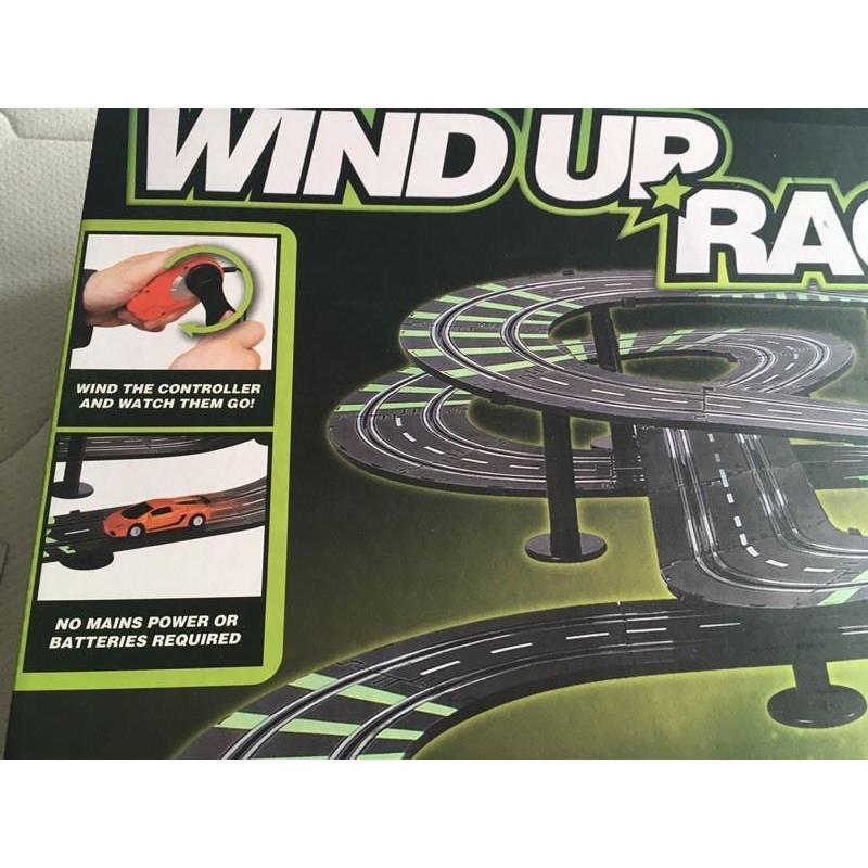 Wind up racing track