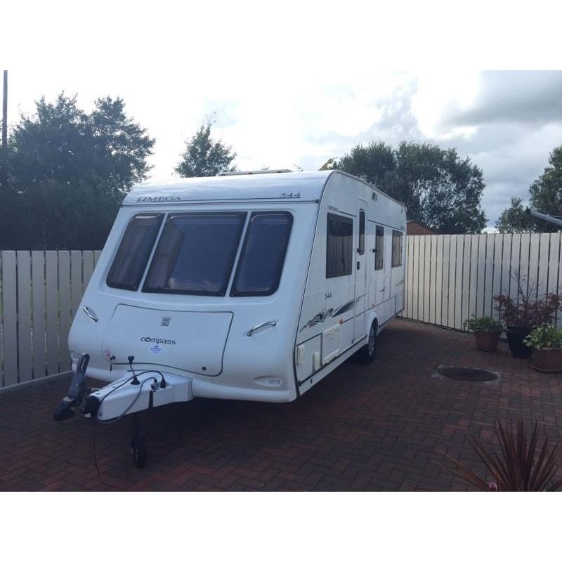 Compass Omega 544 Caravan