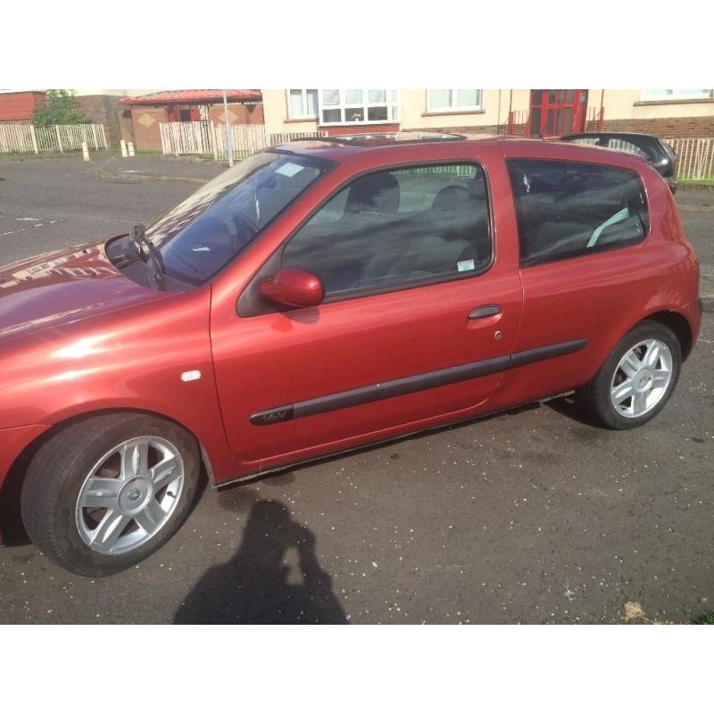"05" PLATE RENAULT CLIO 1,2 dynamique 16V