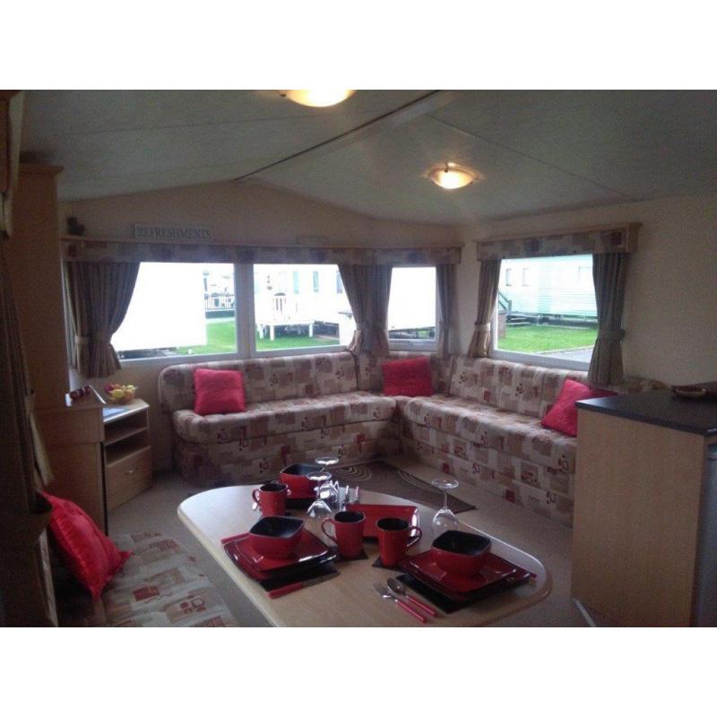 GREAT CARAVAN ON FANTASTIC PARK