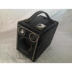 Three box brownie cameras x cases.