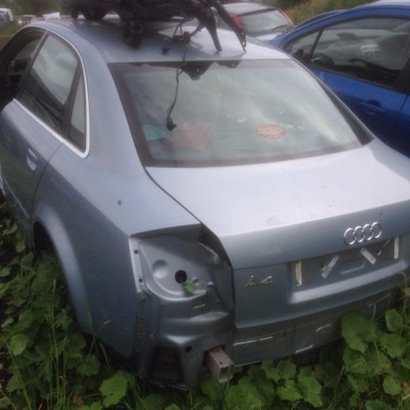 Audi A4 Quattro 2.5 tdi breaking spare parts