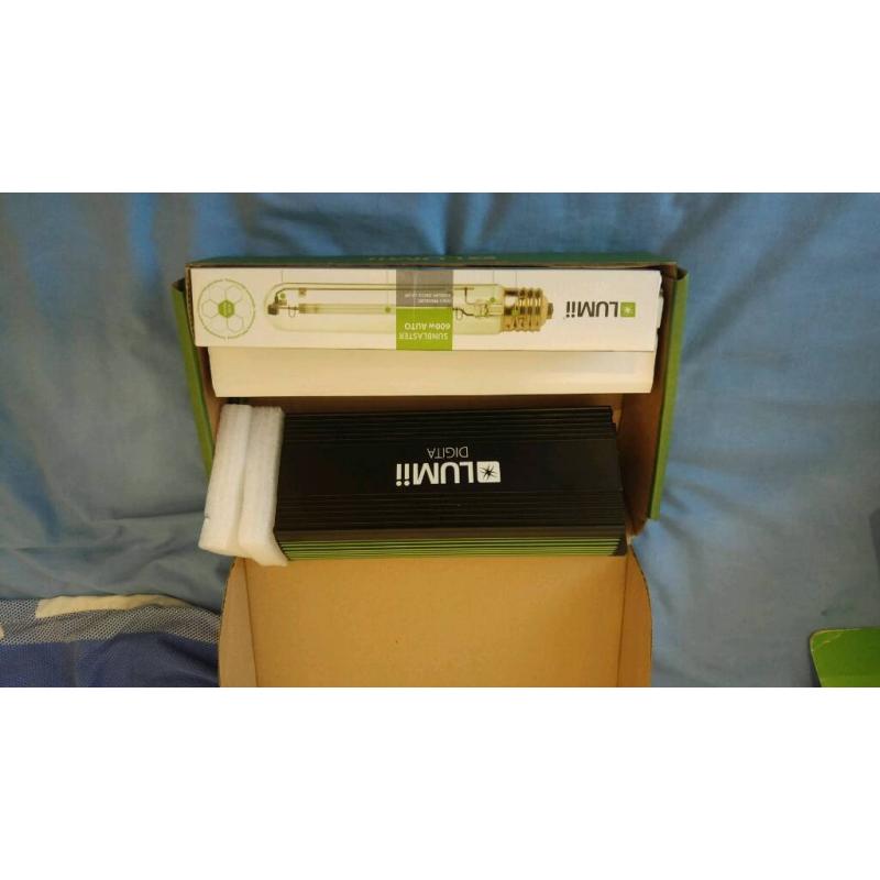 Lumii digital dimmable ballast