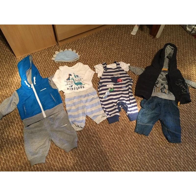 Boys outfits 0-3 months