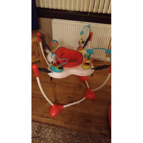Sassy activity jumperoo