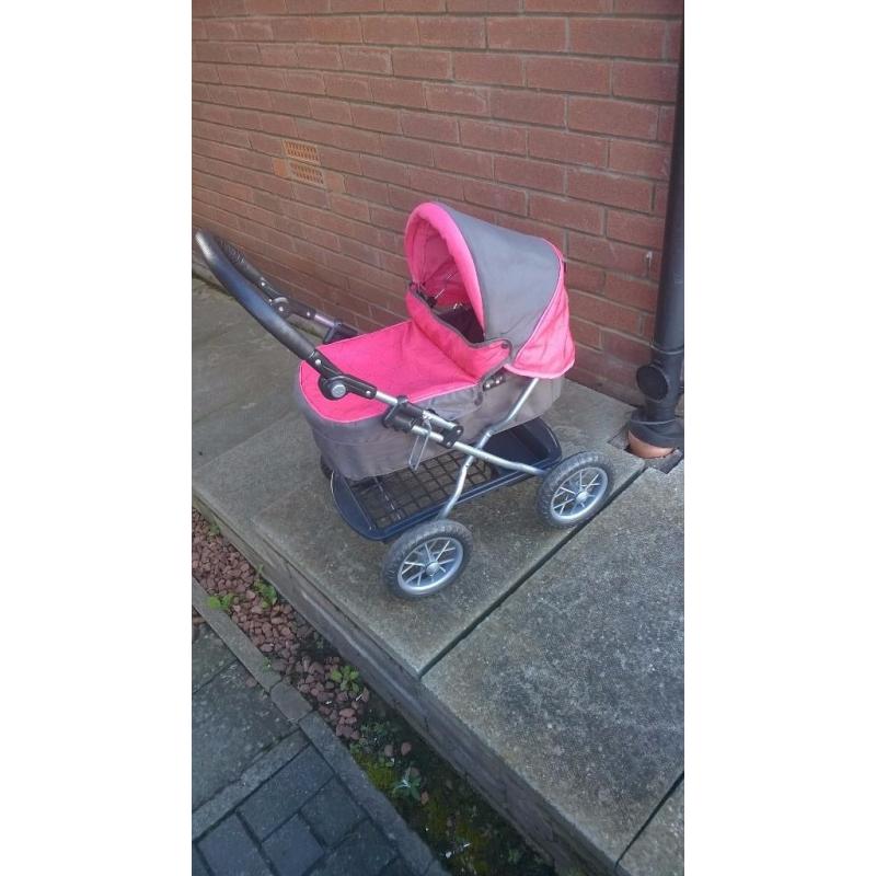Girls Dolls Pram and 3 wheel buggy
