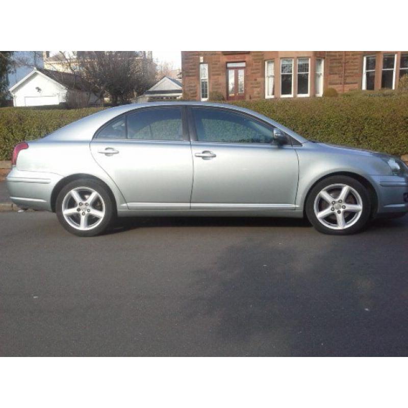 TOYOTA AVENSIS 2.2 D-4D T3-S 5door HATCHBACK. 2008 (57 Plate). MOT till end August 2017.