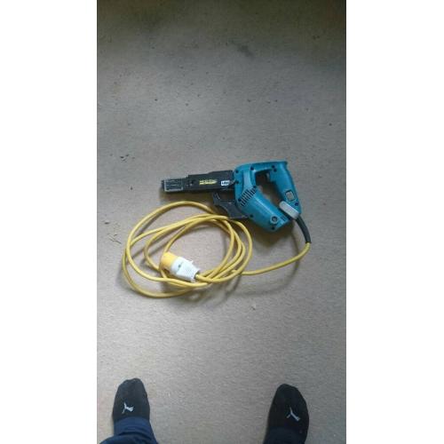 Makita collating gun