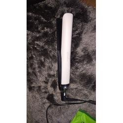 GHD white platinum
