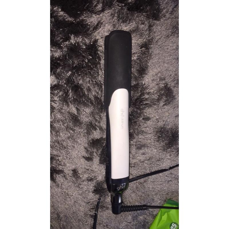 GHD white platinum