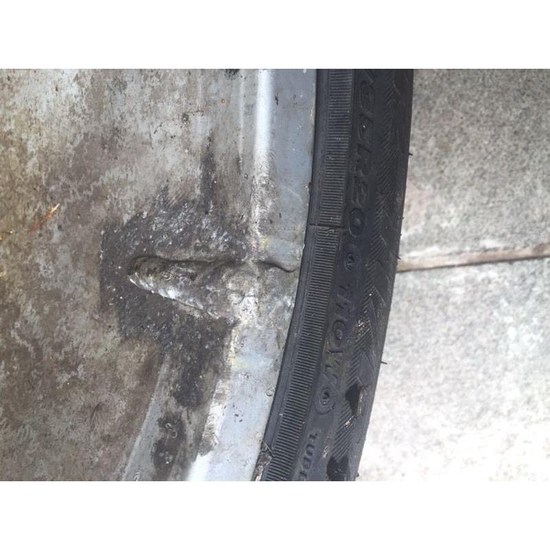 BMW X5 alloy wheel