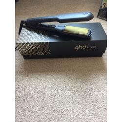 Ghd v max styler straighteners