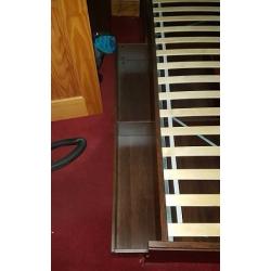 Queen size bed bedroom set with mattress, All in excellent condition Inc drawers and side tables !!!