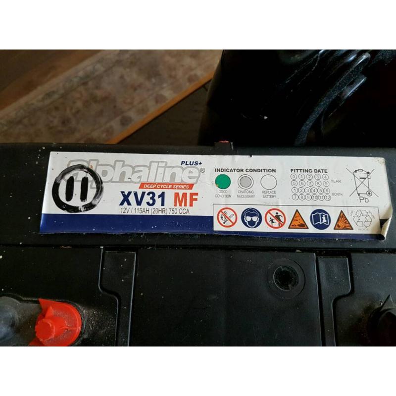 2x Alphaline XV31MF Leisure Batteries + Halford Charger