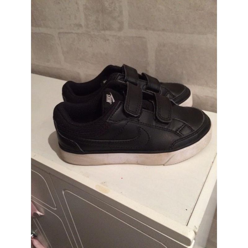 Boys Nike trainers 10