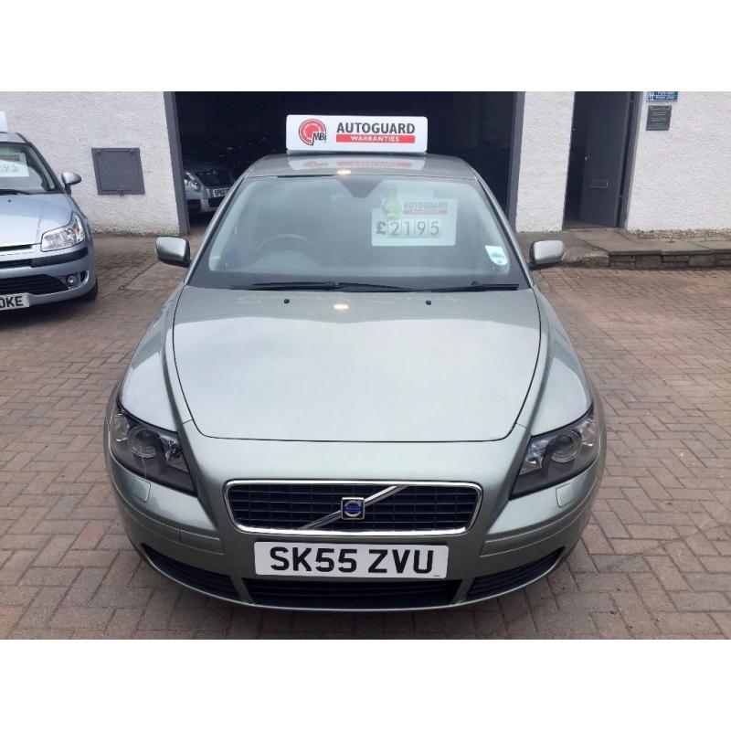 2005 55 Plate Volvo S40 1.6 S saloon 12 months mot 12 months warranty LOVELY LOOKING CAR FOR MONEY