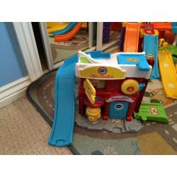 Vetch toot toot and more toy bundle