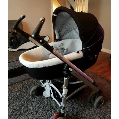 Maxi-cosi pram