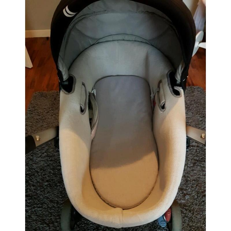 Maxi-cosi pram