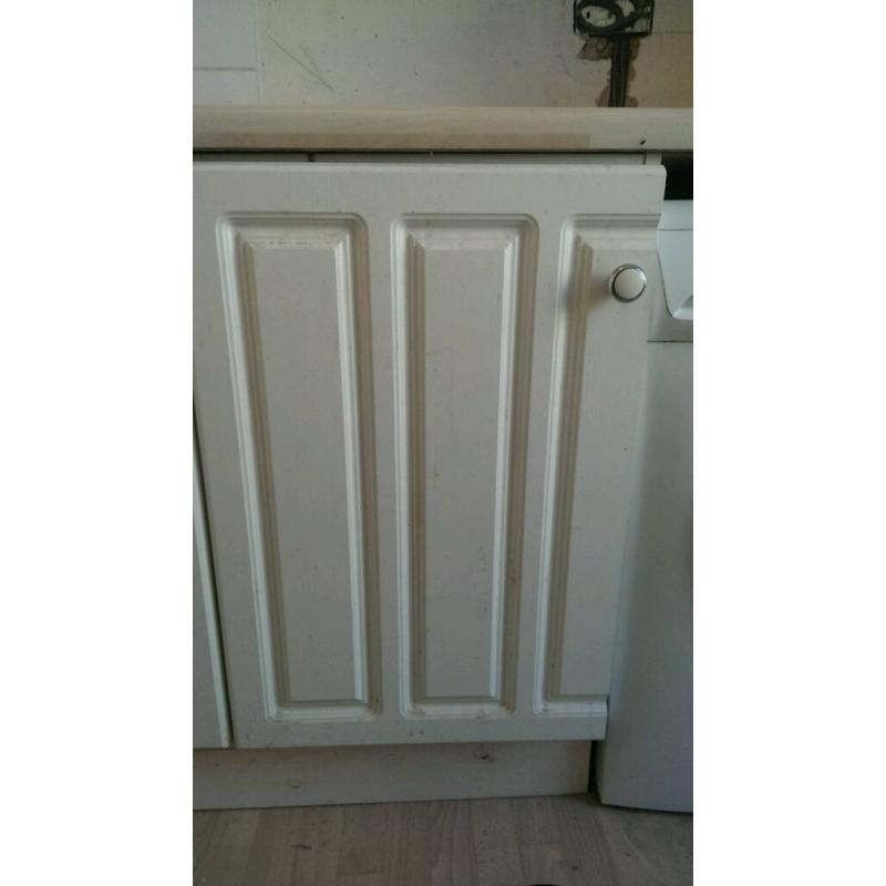 Kitchen units + Worktop