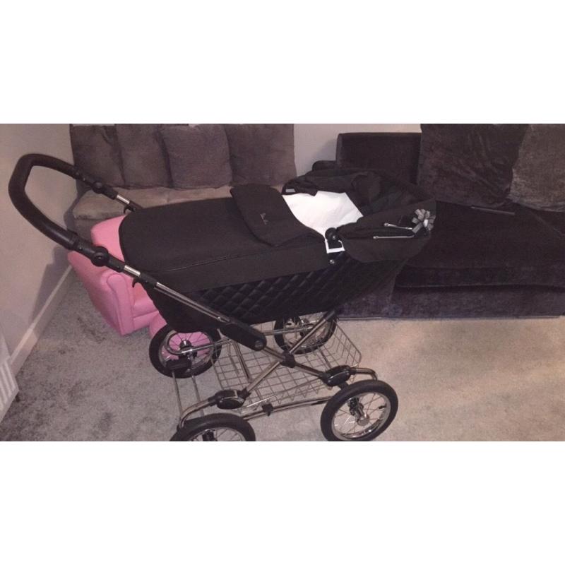 Silver cross pram & car seat with isofix