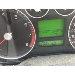 2005 Ford Focus Ghia Auto / 2L Petrol / 5 Door / Breaking