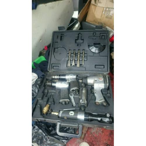 Air tools kit