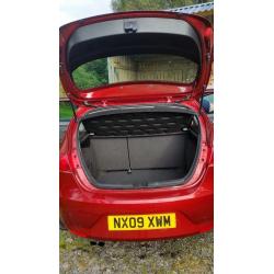 Excellent Condition and Great to Drive. Seat Leon Stylance 1.4 TSI. Ruby Red. Low Milage.