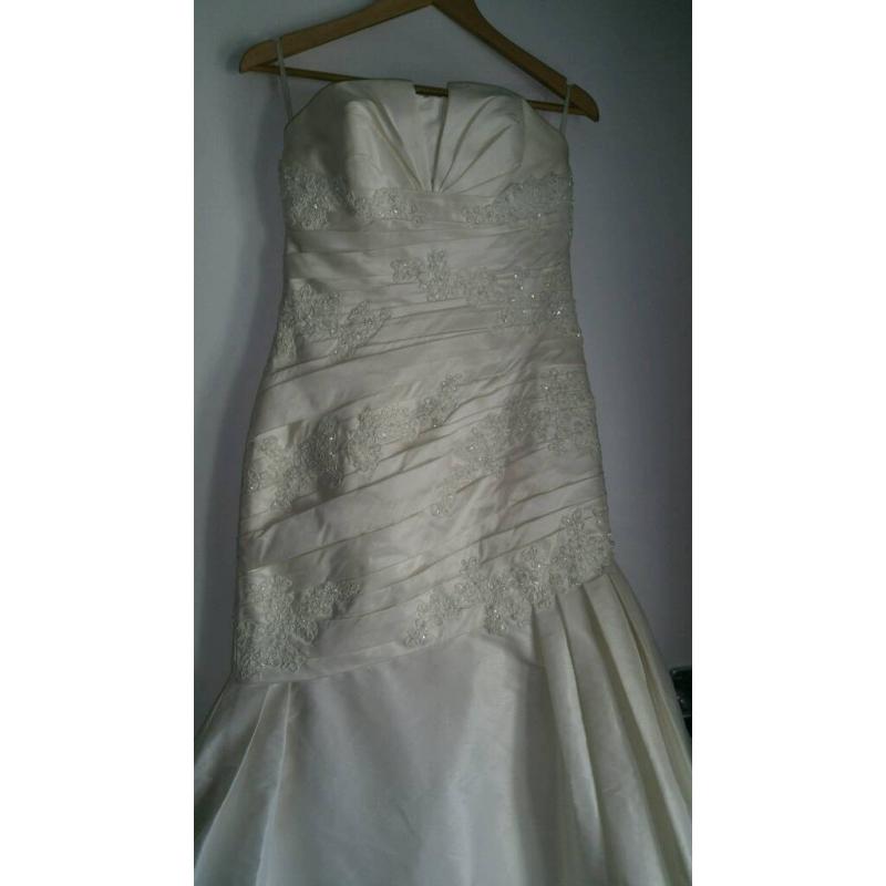 San patrick wedding dress