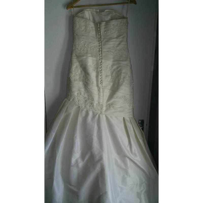 San patrick wedding dress
