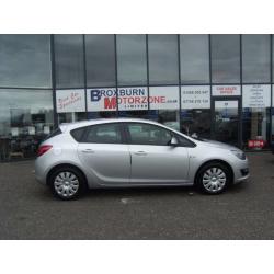 2013 13 VAUXHALL ASTRA 1.2 EXCLUSIV CDTI 5d 95 BHP MOT JUN 2017 **** GUARANTEED FINANCE ****
